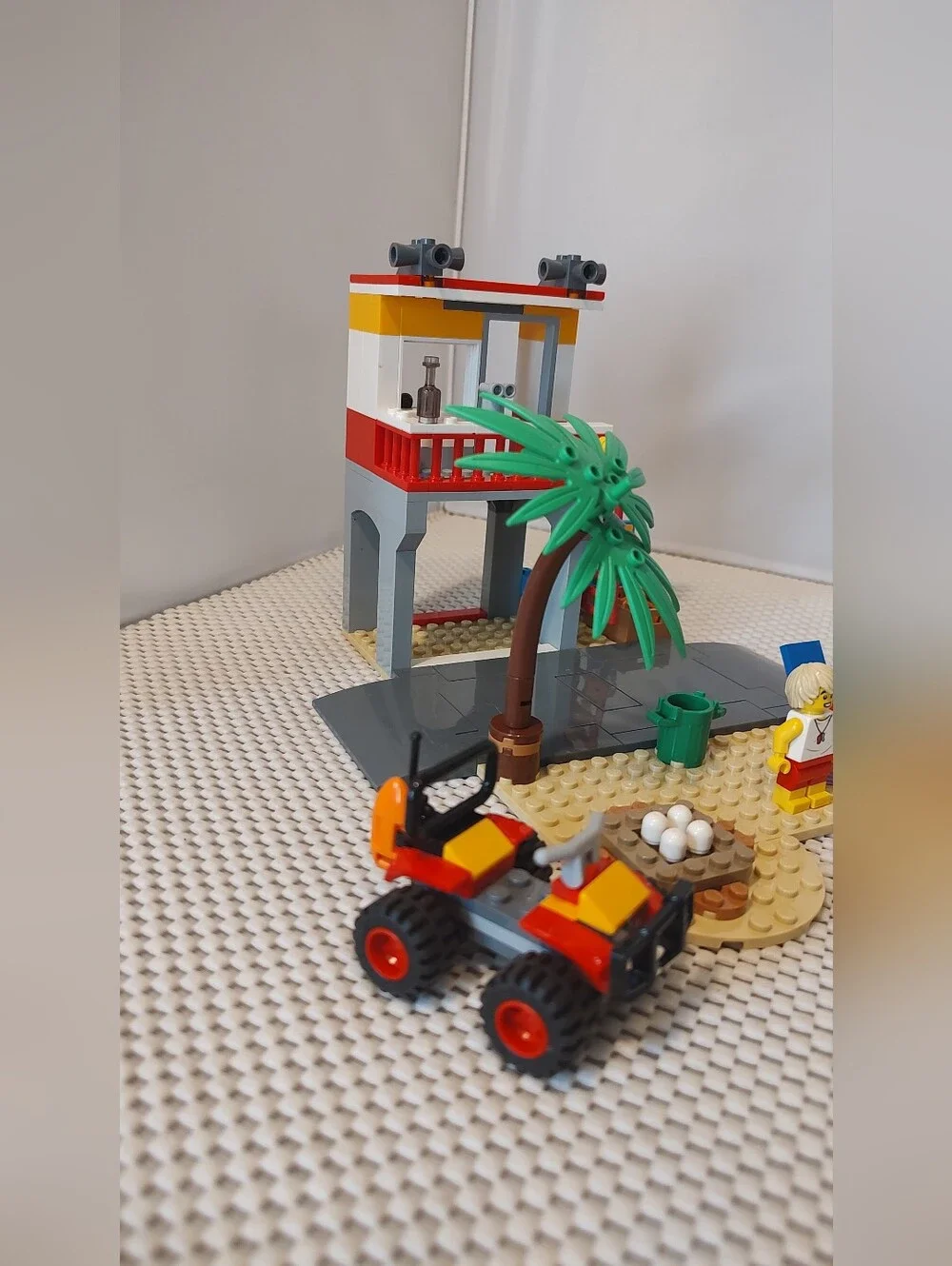 LEGO City Beach Lifeguard Station 60328 Building Toy Set No Complete As Shown